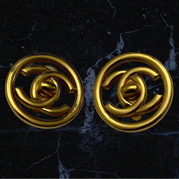 CHANEL Jewelry - Vintage CHANEL Turnlock Logo Earring